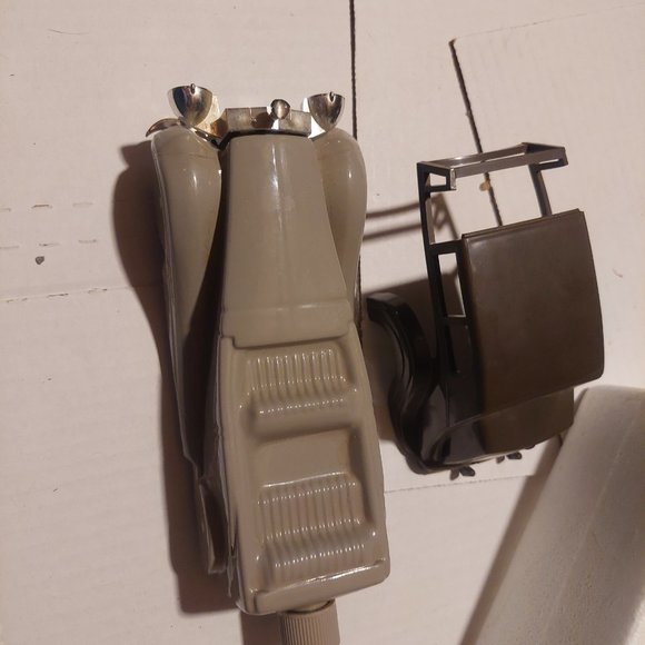 Avon empty Rolls Royce deep woods after shave - Picture 8 of 16